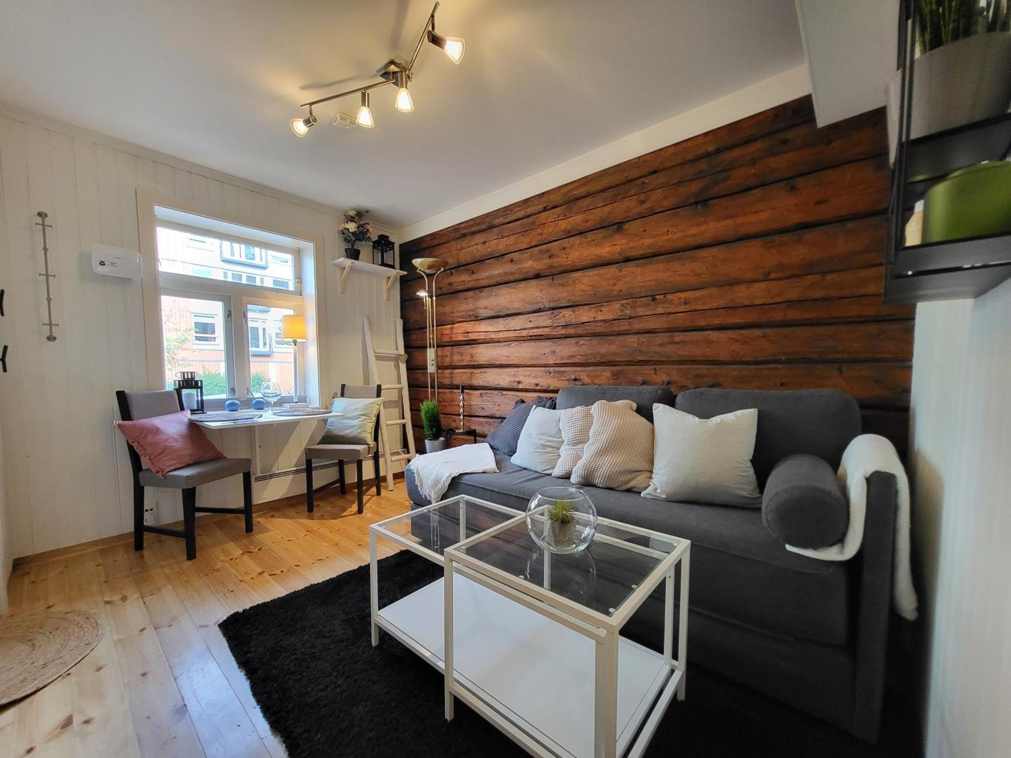 Apartment Mars Modern And Cozy In The Centre, Free Parking